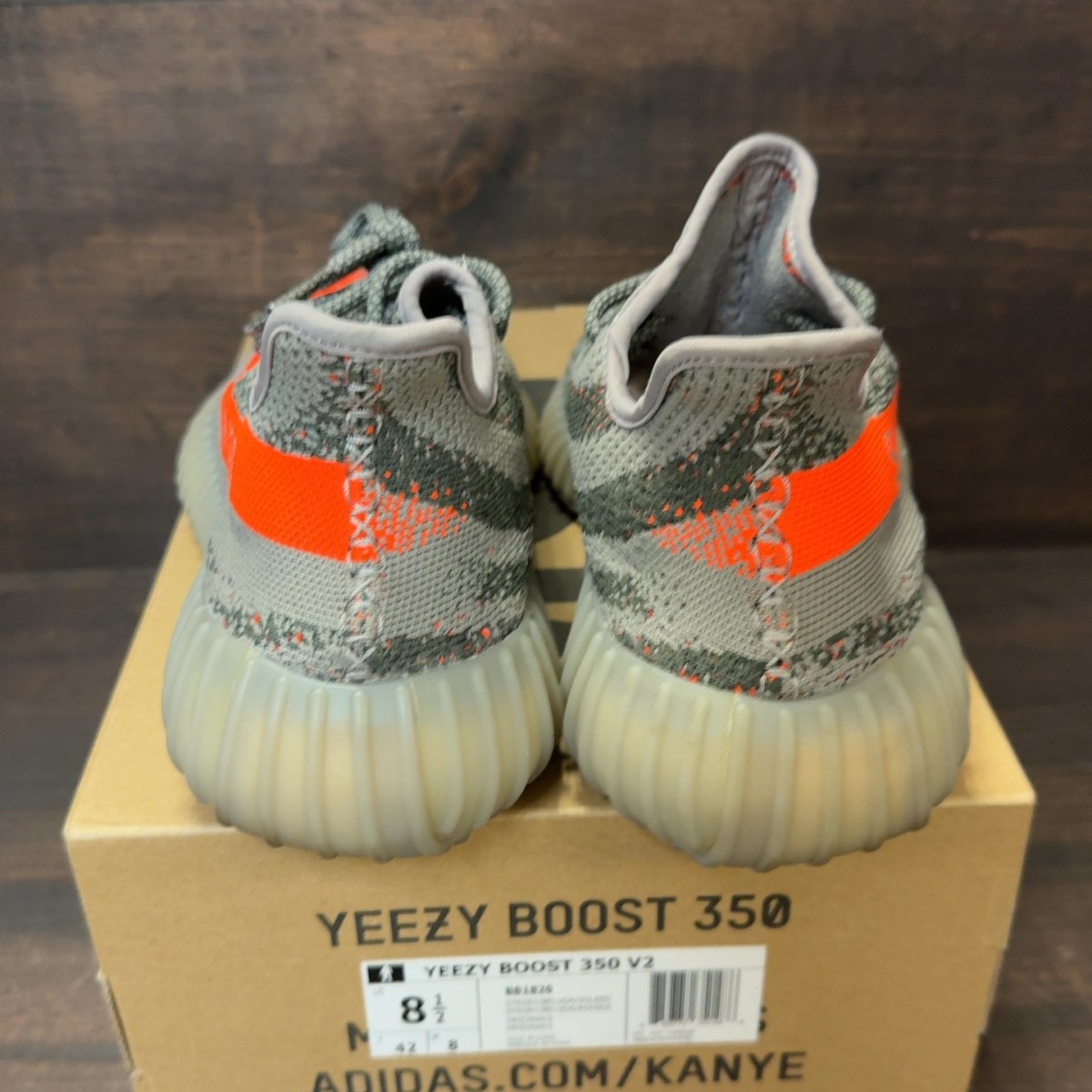 adidas Yeezy Boost 350 V2 Beluga Size 8.5 (Pre-Owned)