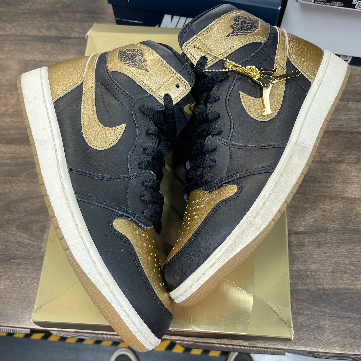 Black Metallic Gold Jordan 1 High (USED)