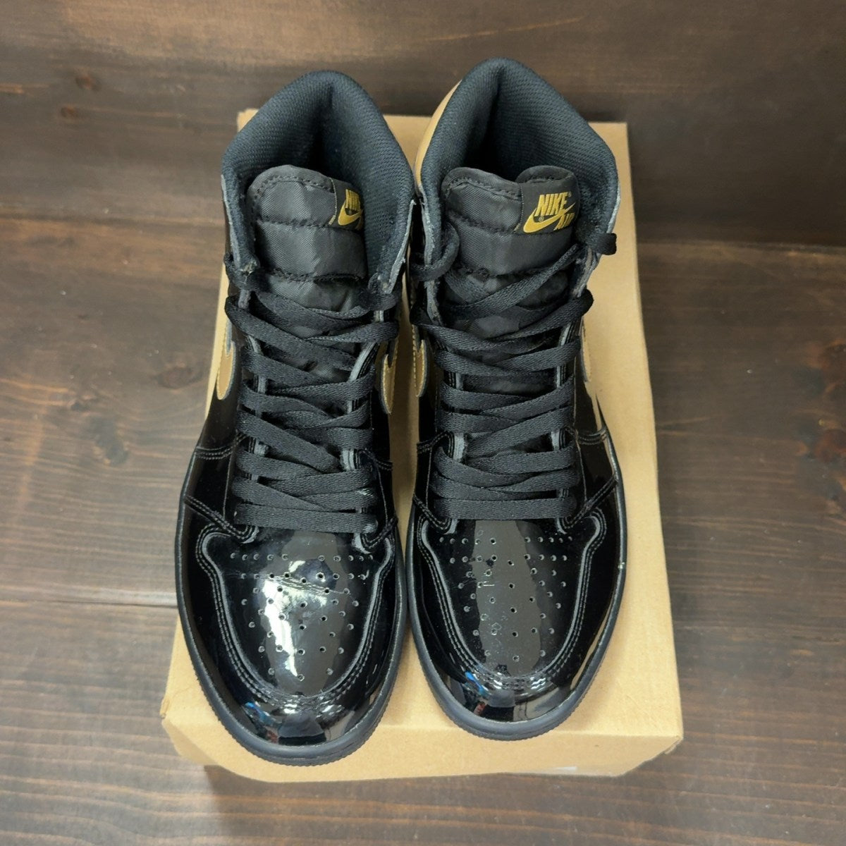 Jordan 1 Retro High Black Metallic Gold (2020) Size 8 (Pre-Owned) - Image 3