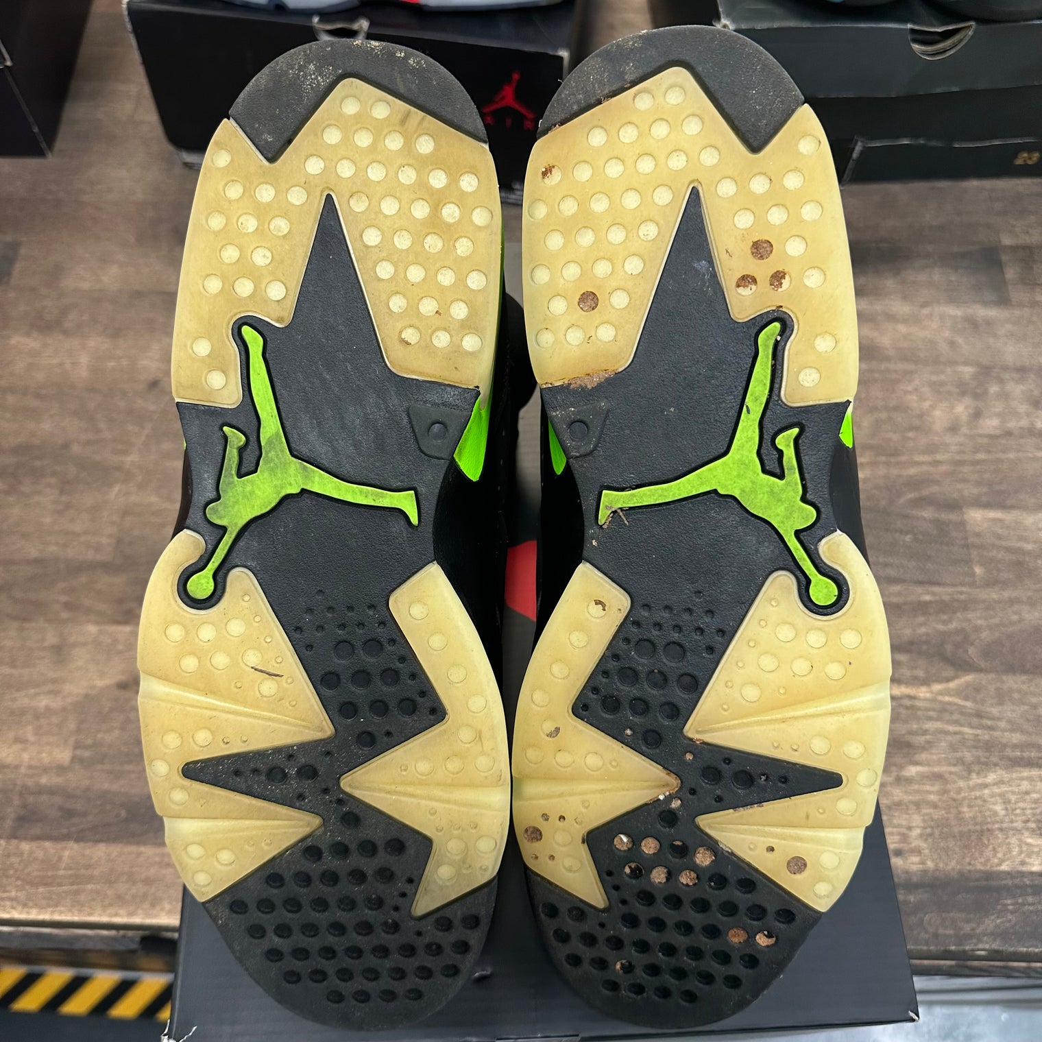 Electric Green Jordan 6 Retro (USED)