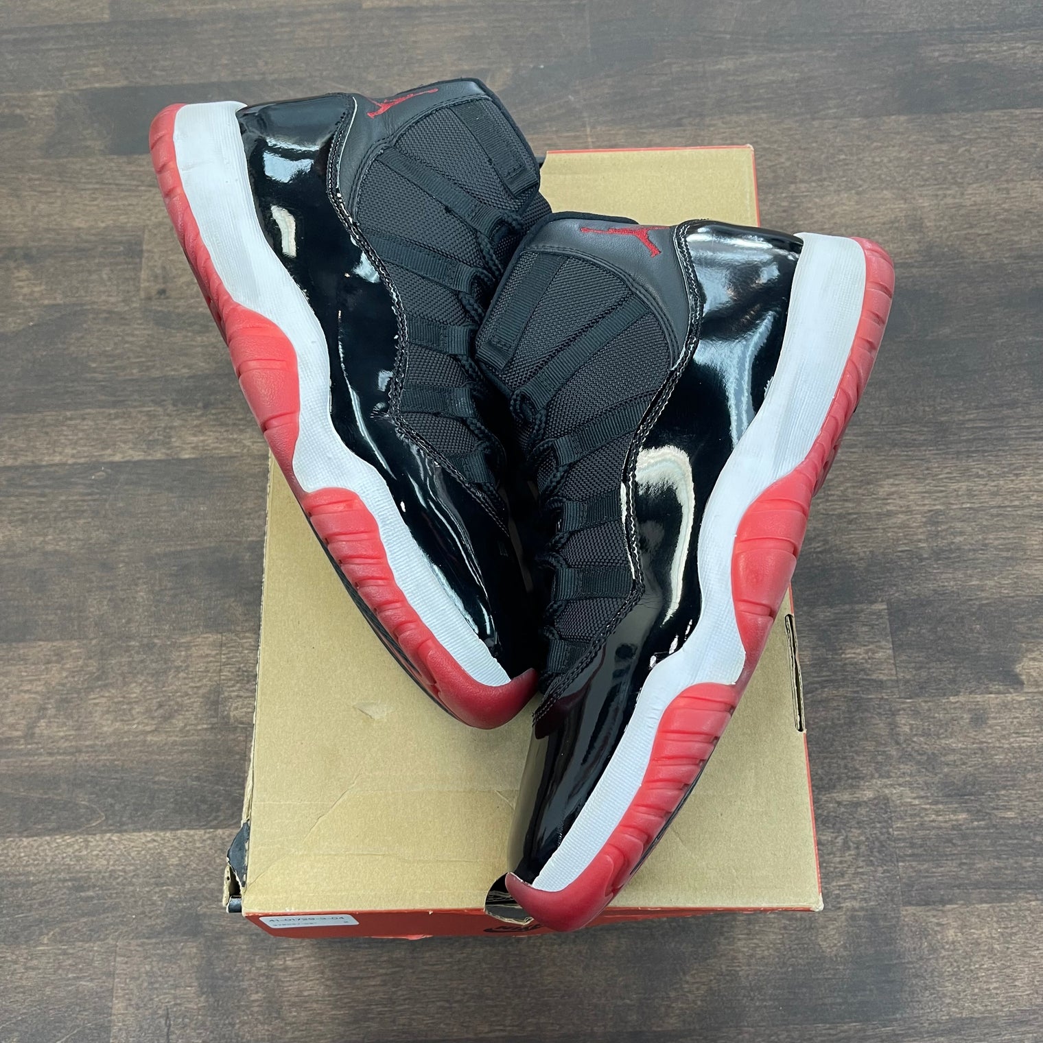 Bred Jordan 11 Retro (2019) (USED)