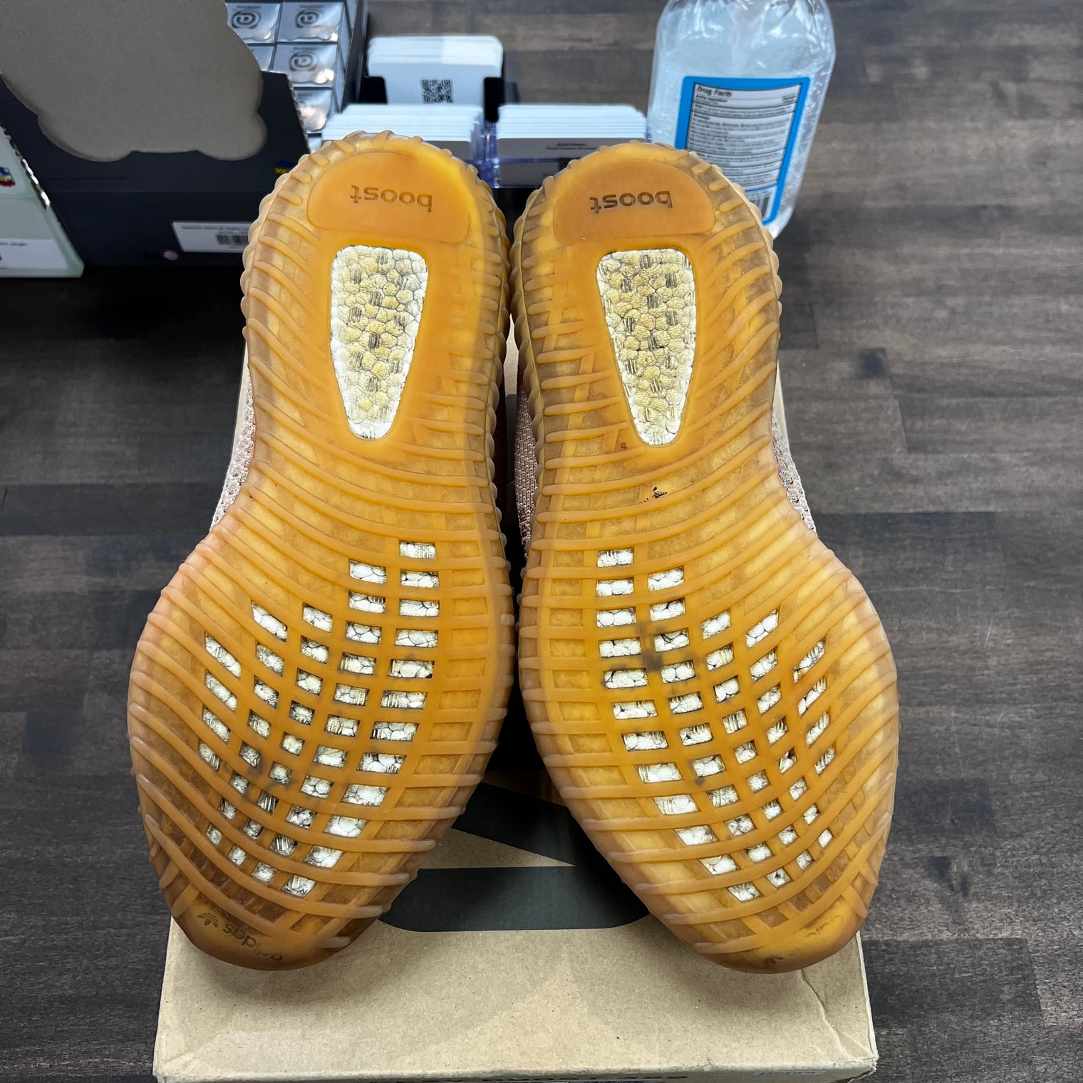 Clay Yeezy 350 (USED)