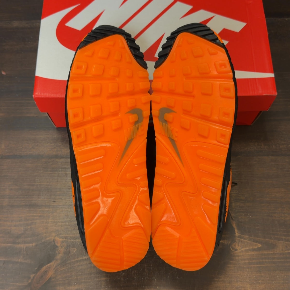 Nike Air Max 90 Bright Citrus Hypervenom Size 11.5 (Pre-Owned)