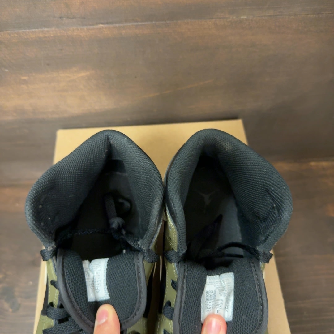 Jordan 1 Mid Black White Olive (GS) Size 7Y (Pre-Owned) - Image 4