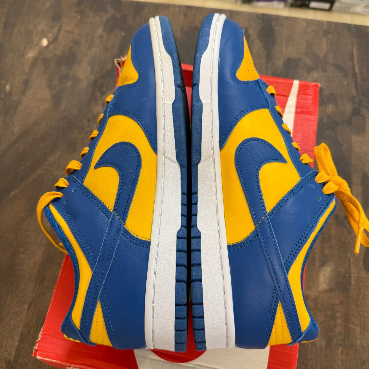 Nike Dunk Low UCLA - Image 4