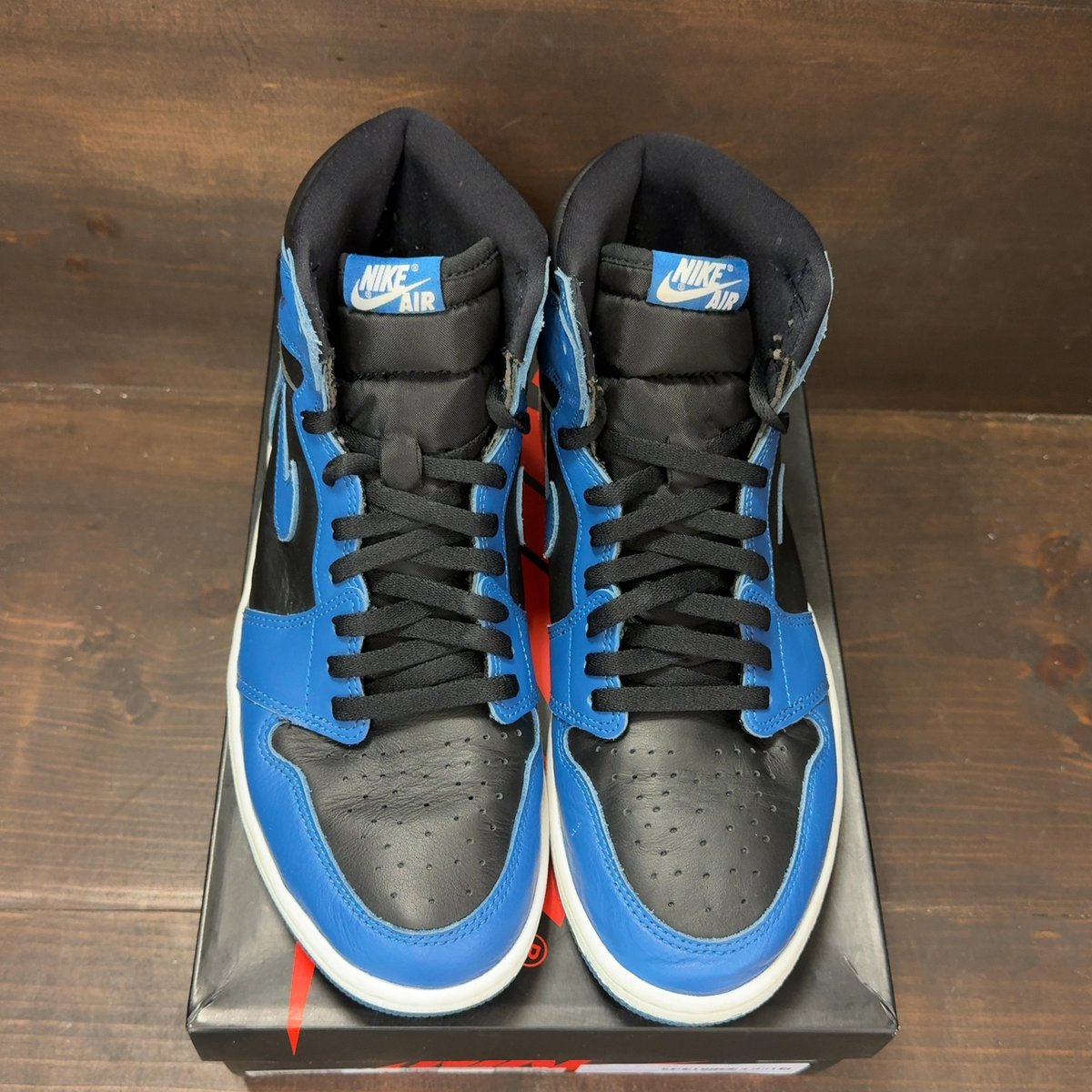 Jordan 1 Retro High OG Dark Marina Blue Size 11 (Pre-Owned) - tag
