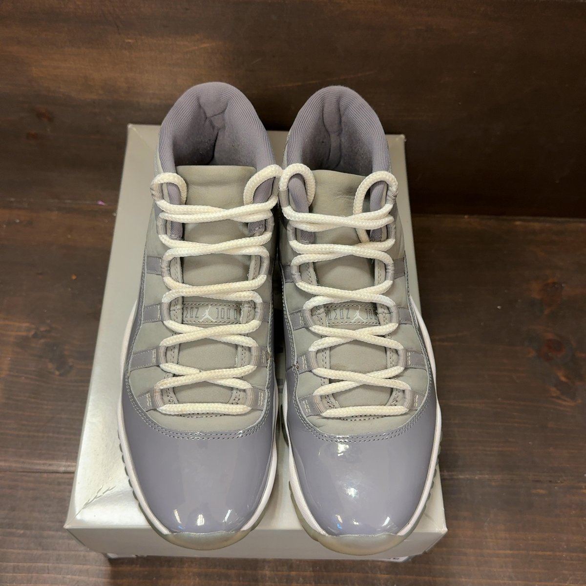 Jordan 11 Retro Cool Grey (2021) Size 9 (Pre-Owned) - tag