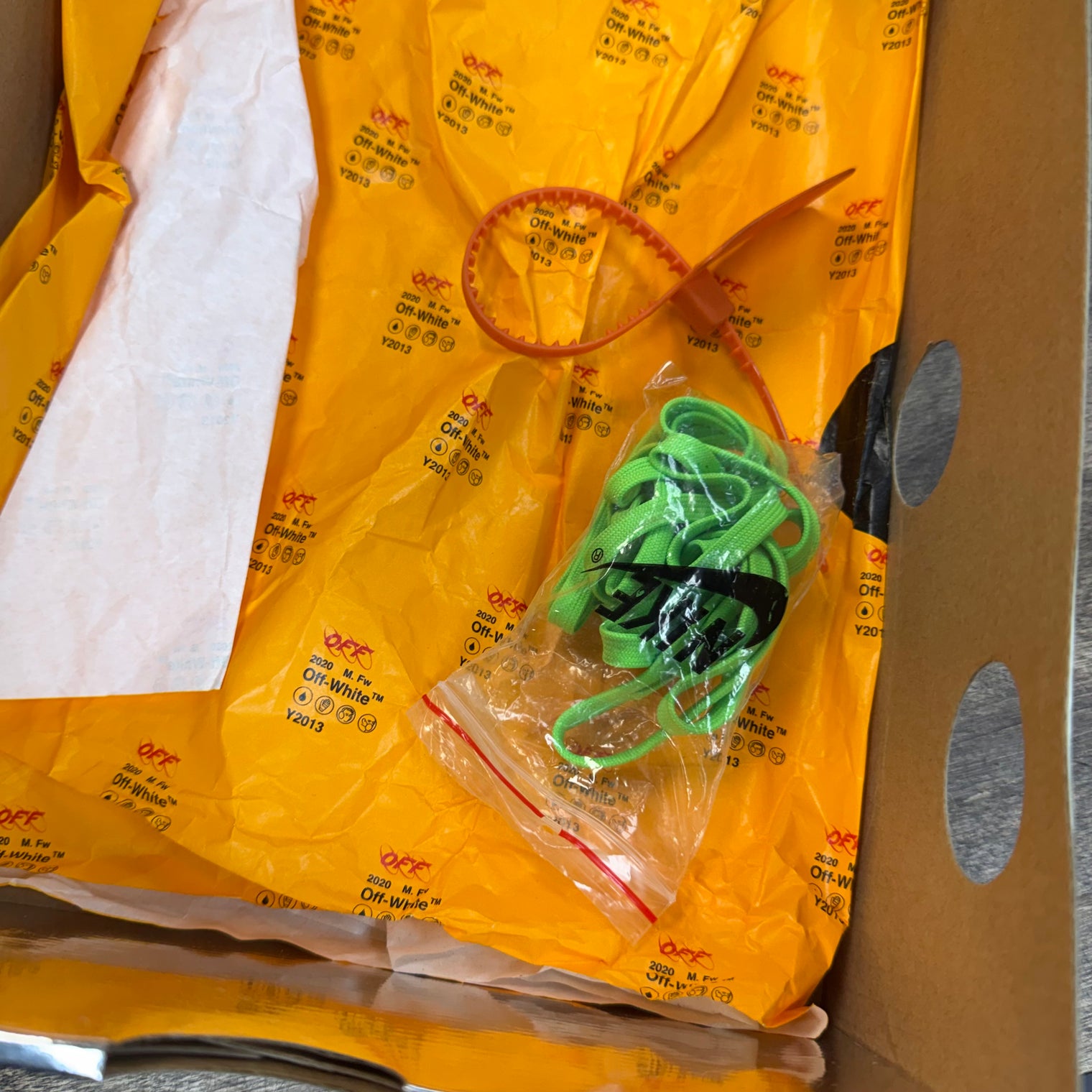 Off-White Green Strike Nike Air Rubber Dunk (Lightly Worn)