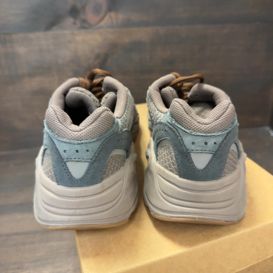adidas Yeezy Boost 700 V2 Mauve Size 10.5 (Pre-Owned) - Image 4