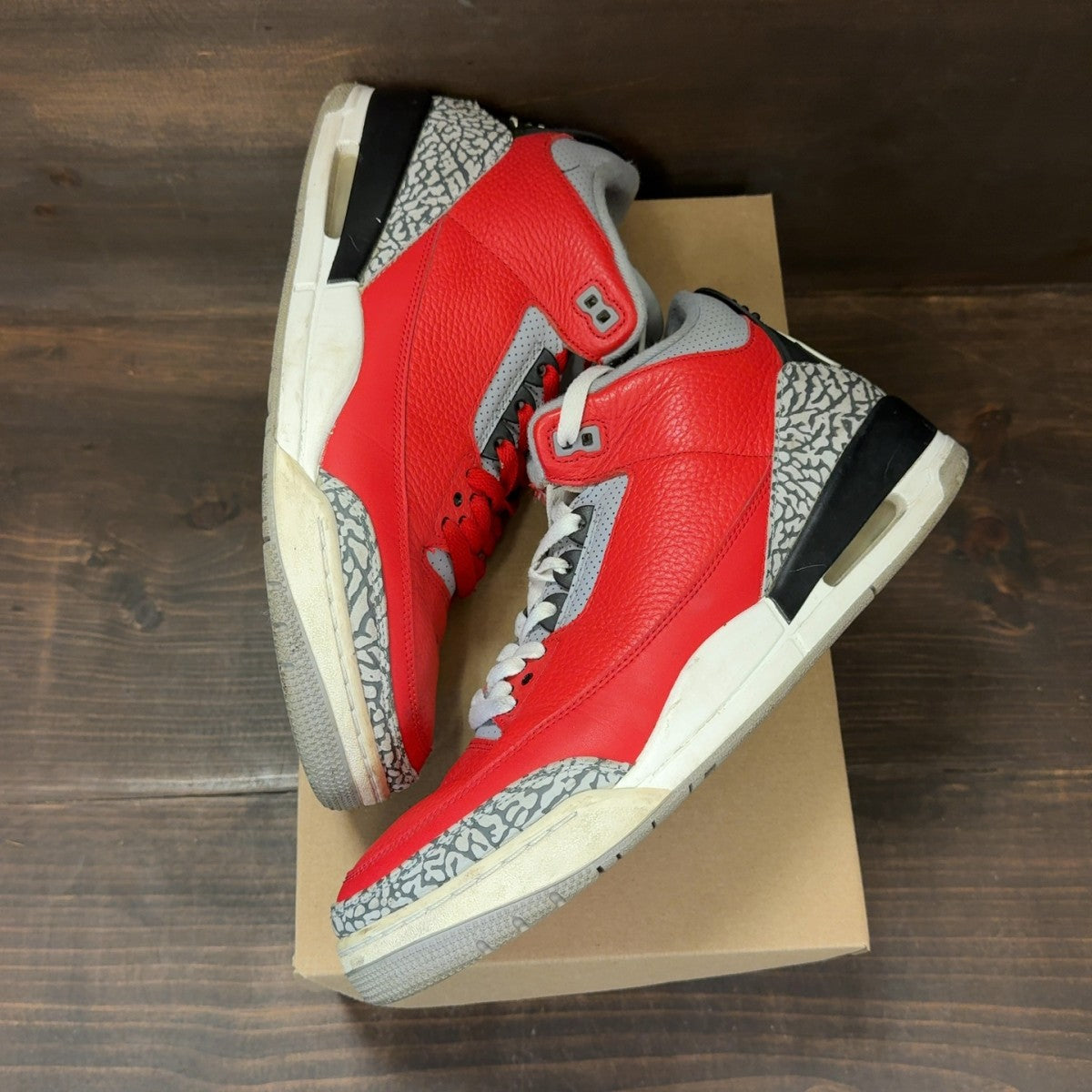 Jordan 3 Retro SE Unite Size 12 (Pre-Owned) - Image 2