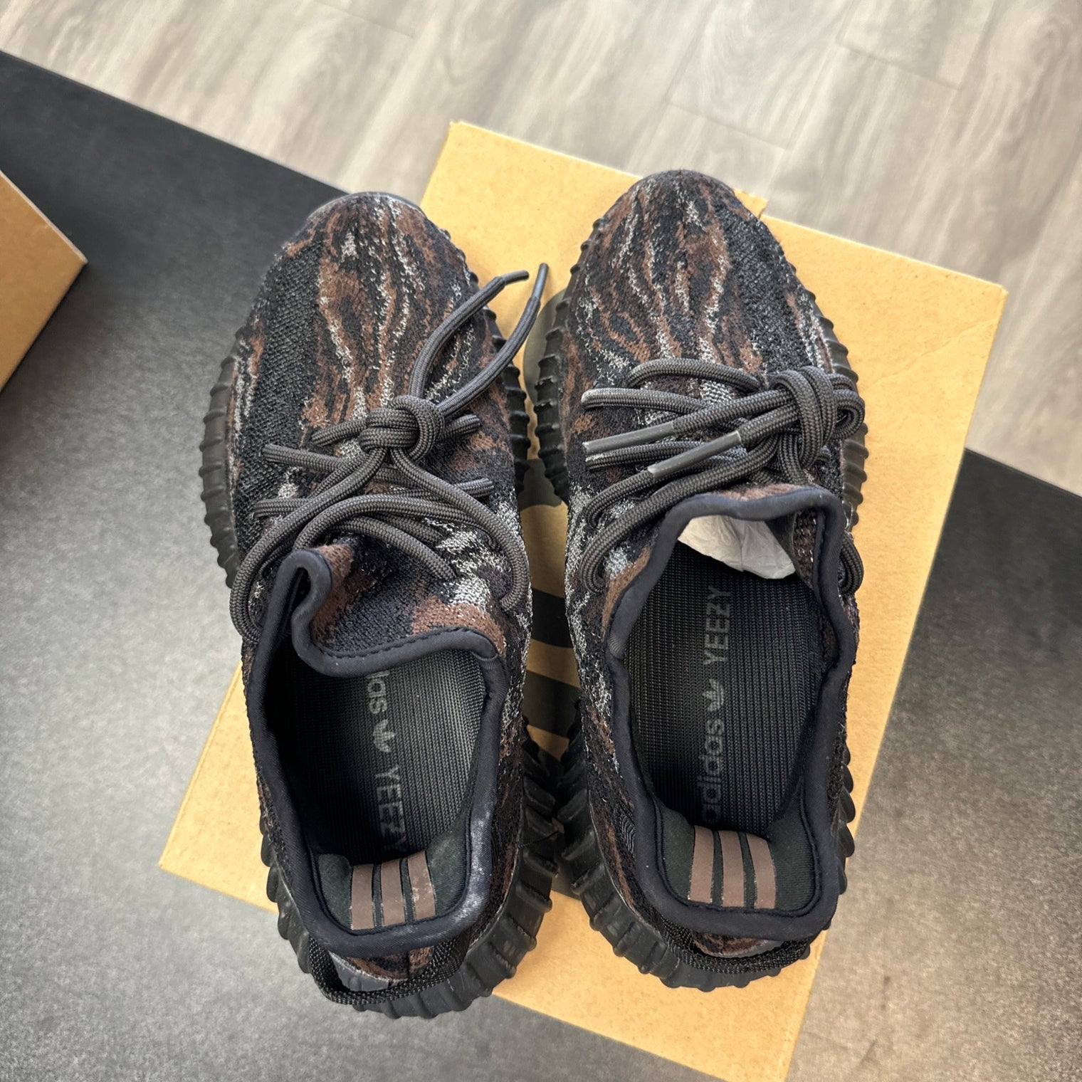 MX Rock Yeezy 350 (USED)
