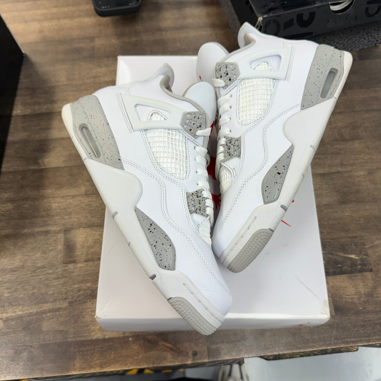 White Oreo Jordan 4 Retro (2021) (USED)