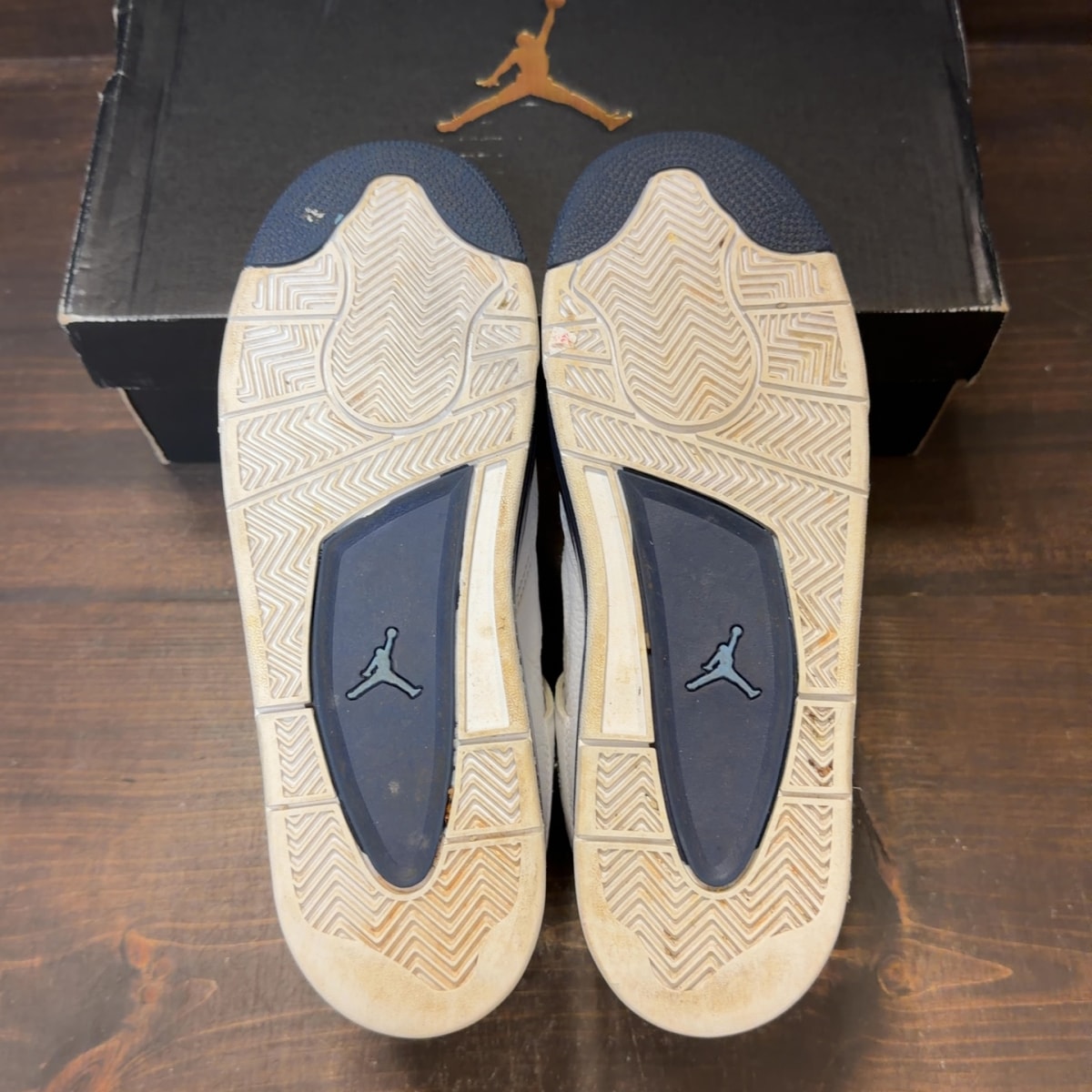 Jordan 4 Retro Columbia (2015) (GS) - Image 6