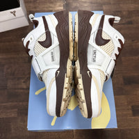 Field Jaxx Chocolate Travis Scott (Lightly Worn)