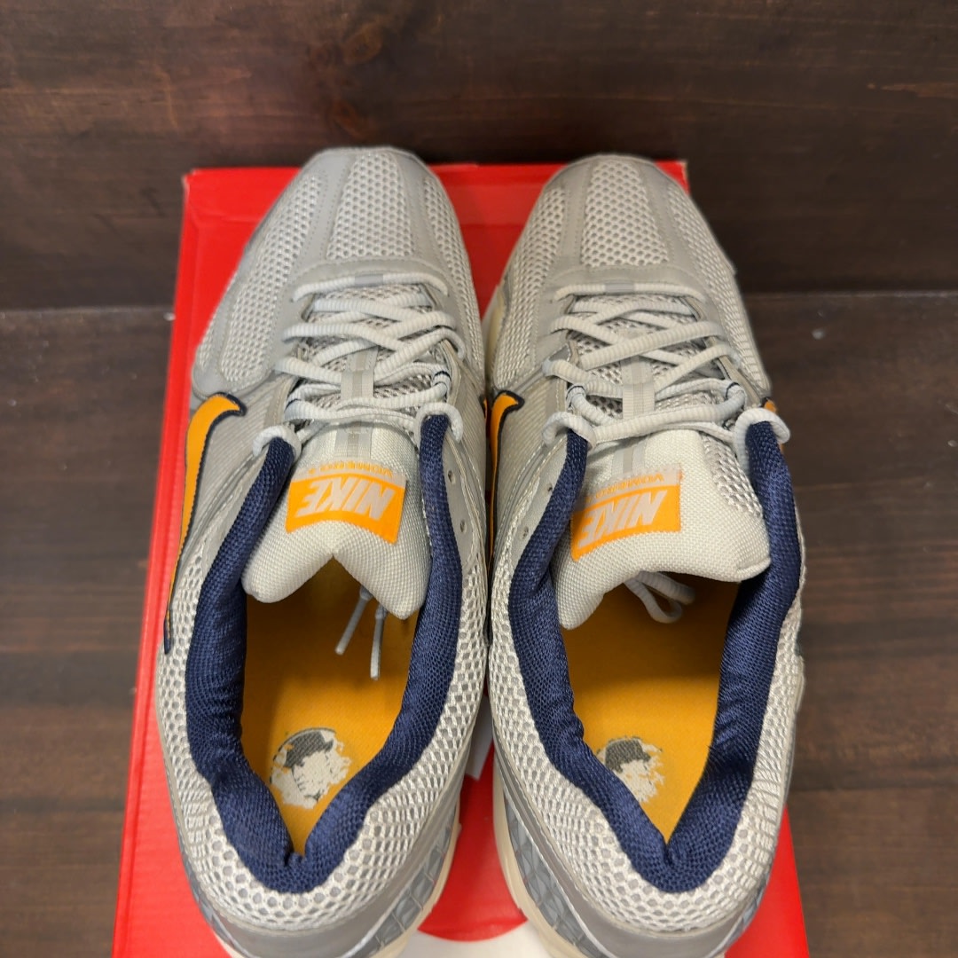 Nike Zoom Vomero 5 Pure Platinum Laser Orange - Image 5