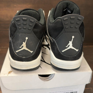 Jordan 4 Retro White Thunder (GS) Size 7Y (Pre-Owned) - aux