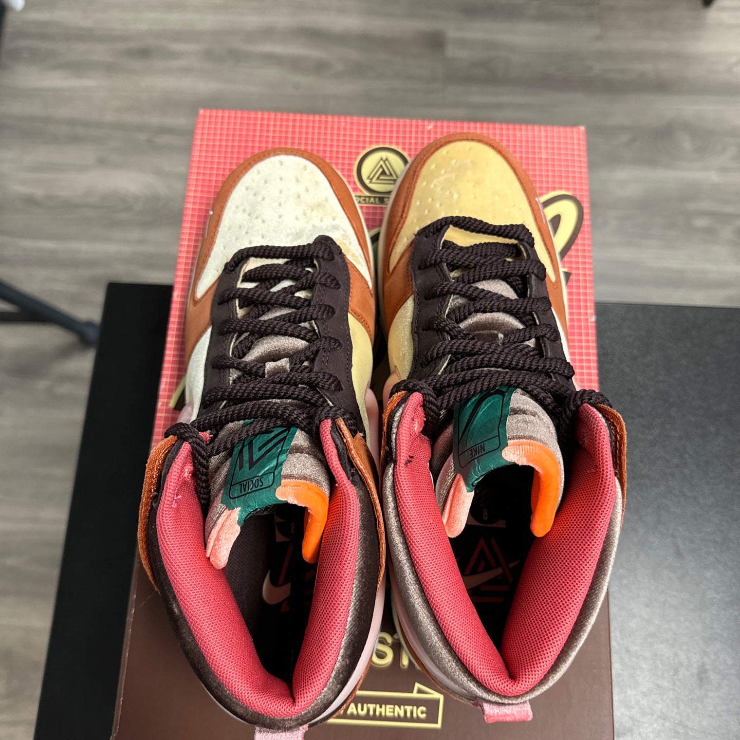 Chocolate Milk SB Dunk Mid (USED)