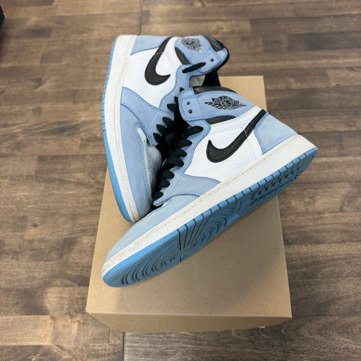 University Blue Jordan 1 High OG (USED, No Box)