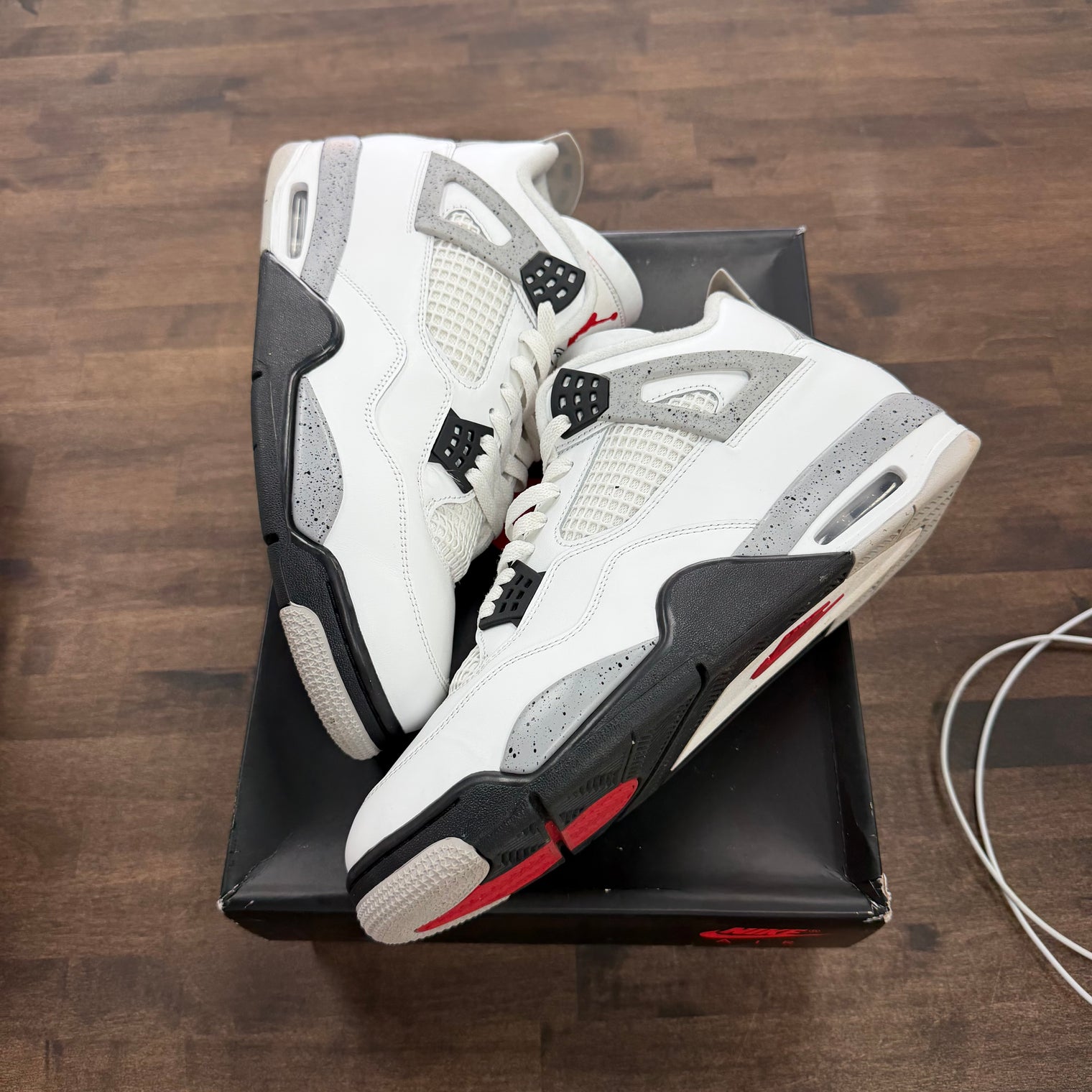 White Cement Jordan 4 Retro (2025) (USED)
