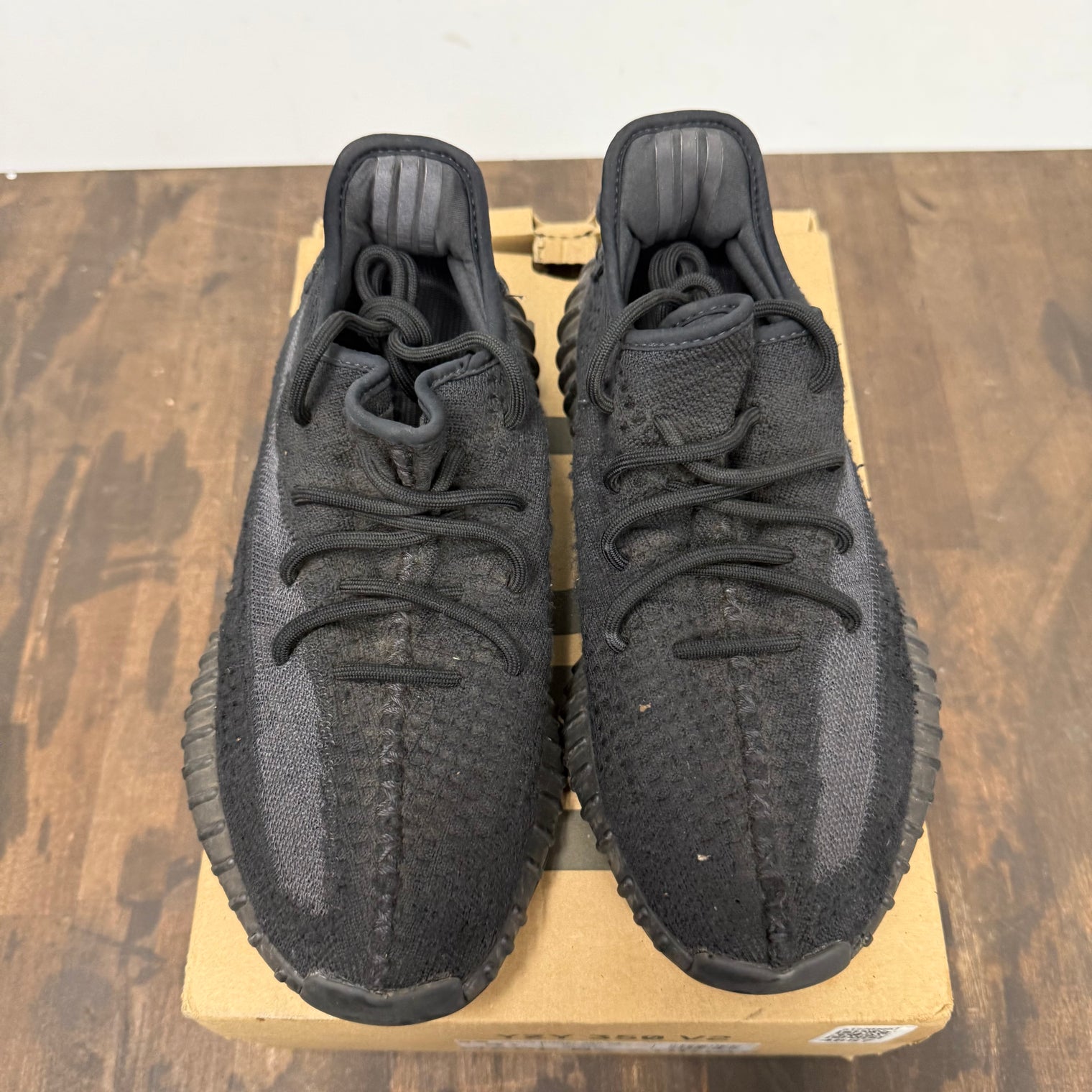 Onyx Yeezy 350 (USED)