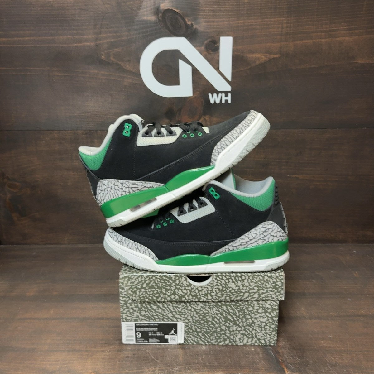 Jordan 3 Retro Pine Green Size 9 (Pre-Owned)