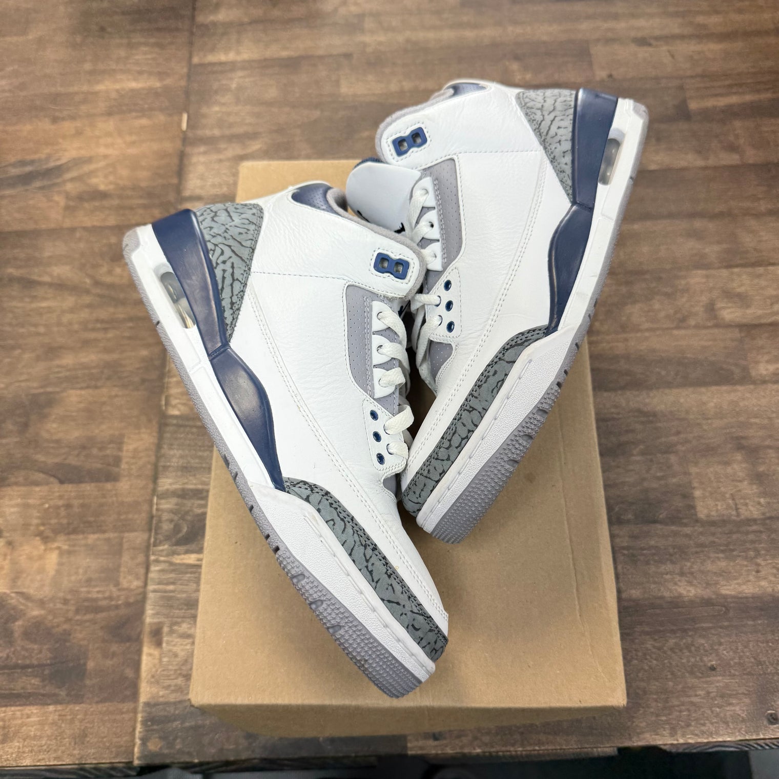 Midnight Navy Jordan 3 Retro (USED, No Box)