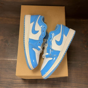 Jordan 1 Low SE Legend Blue Patent (GS) Size 4Y (Pre-Owned) - back