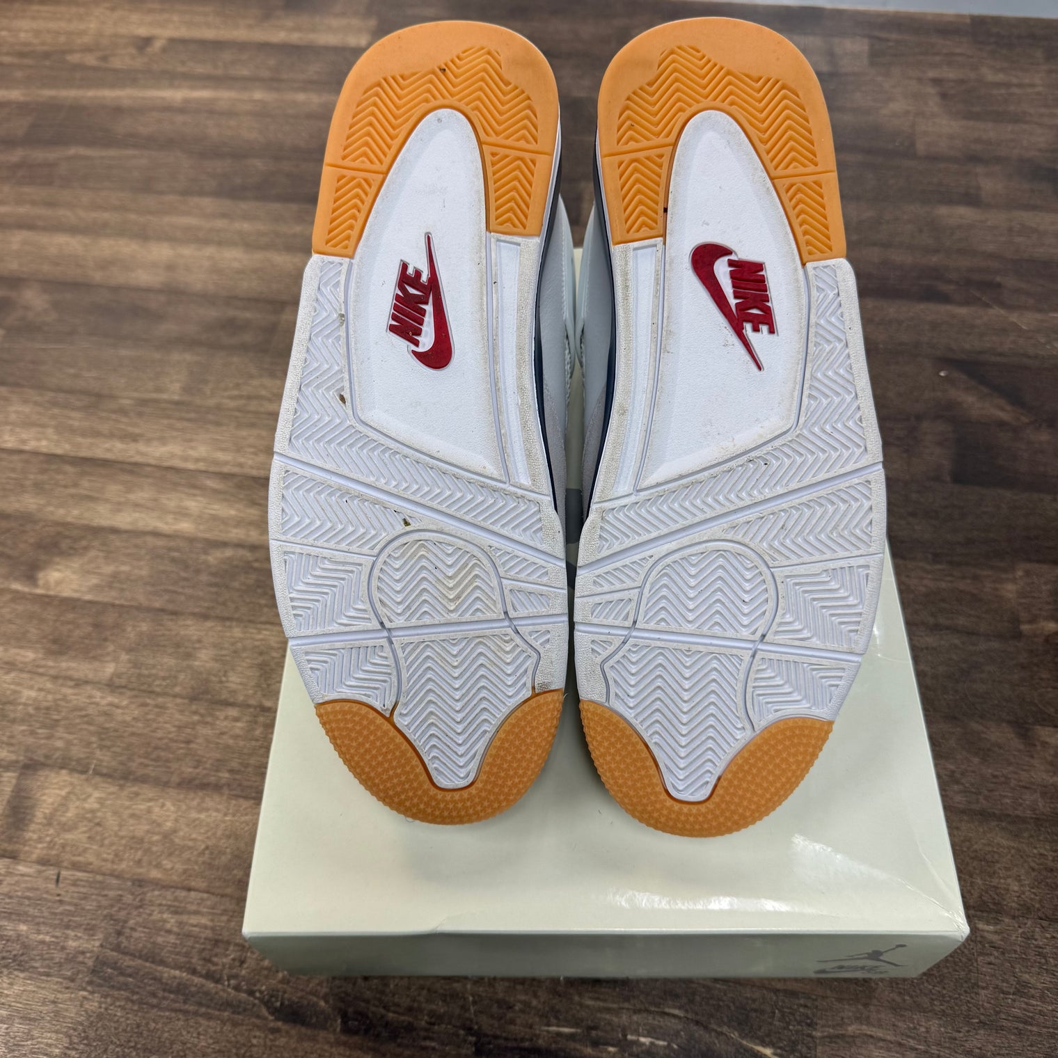 Navy SB Jordan 4 Retro (USED)