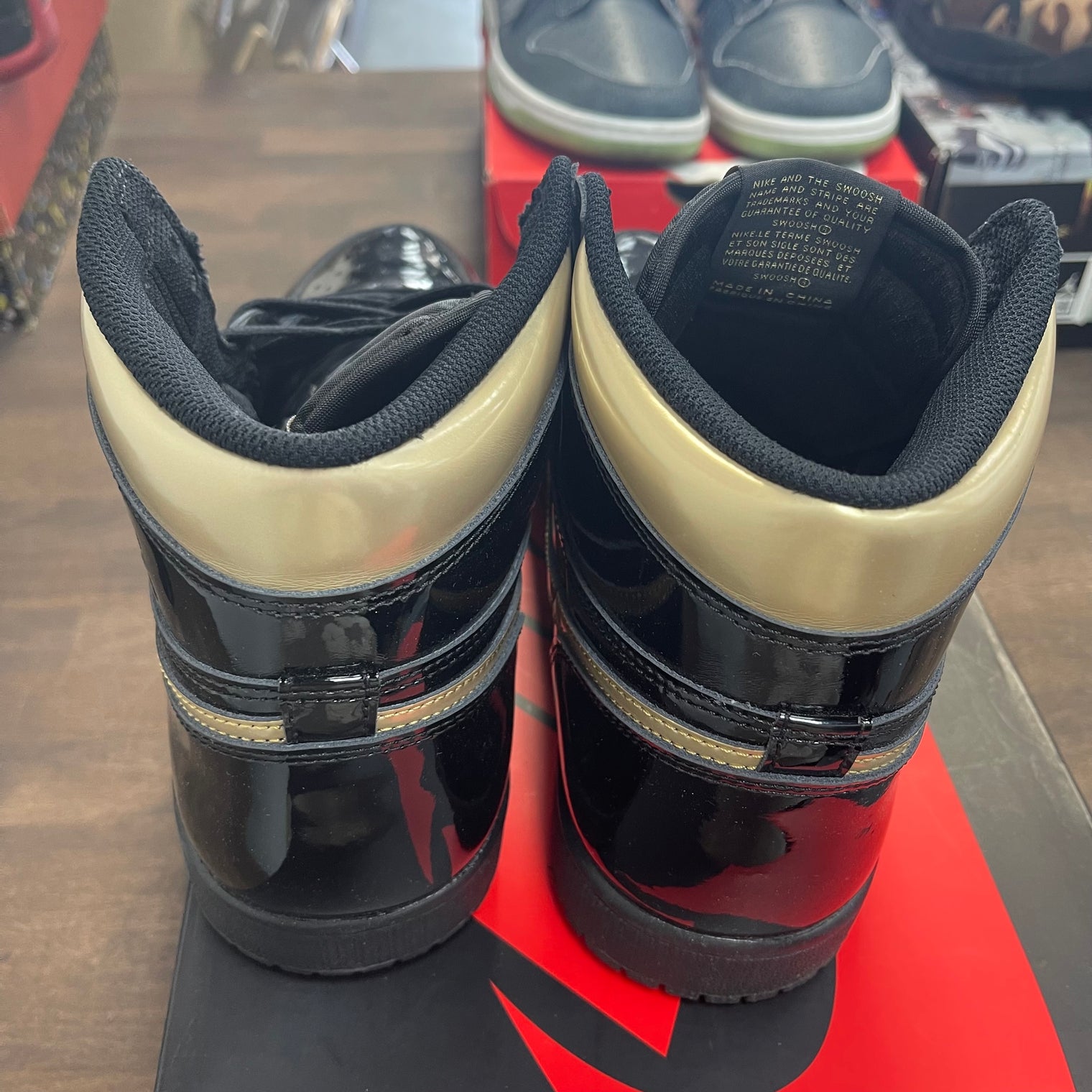 Black Metallic Jordan 1 High (USED)