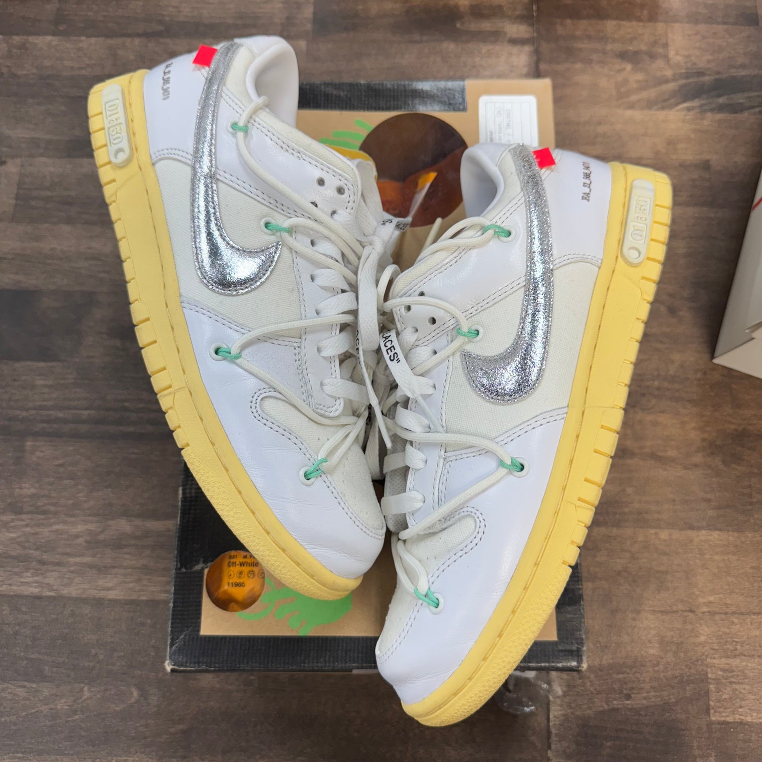 Lot 01 of 50 Off-White Dunk Low (USED)