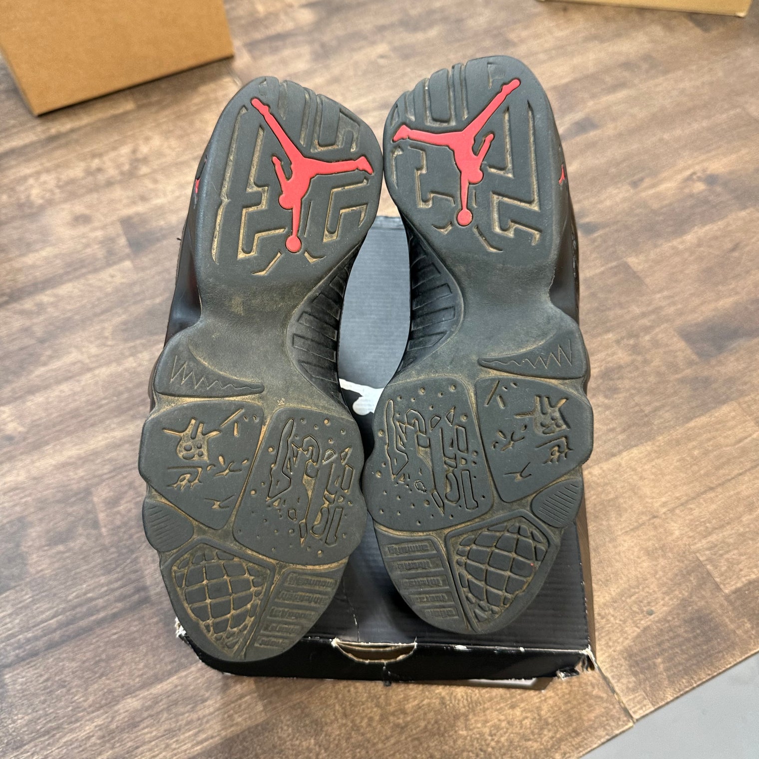 Patent Bred Jordan 9 (USED, Replacement Box)