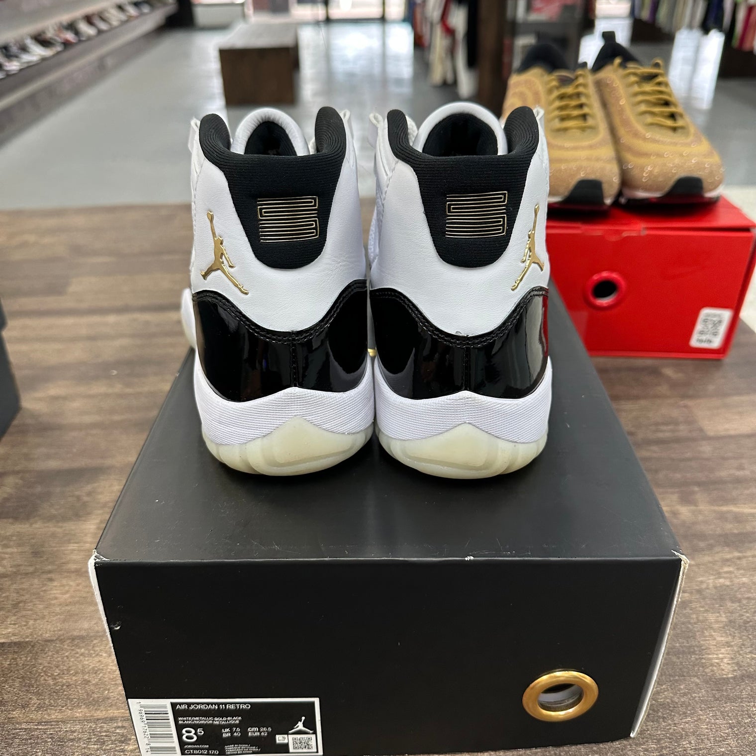 Gratitude Jordan 11 Retro (USED)