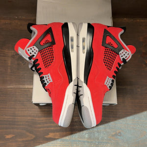 Jordan 4 Retro Toro Bravo (2026) Size 8.5 (Pre-Owned) - aux