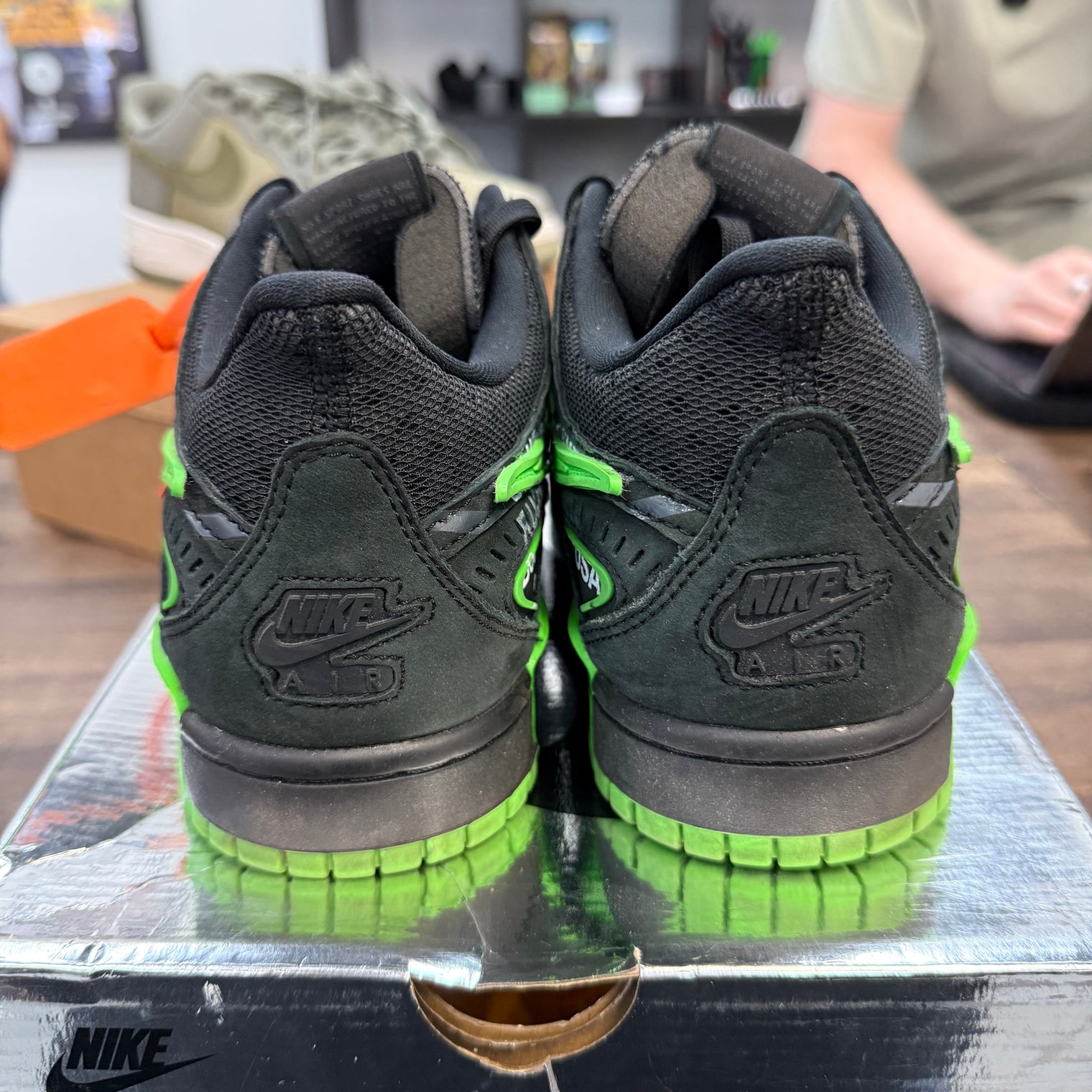 Off-White Green Strike Rubber Dunk Low (USED)
