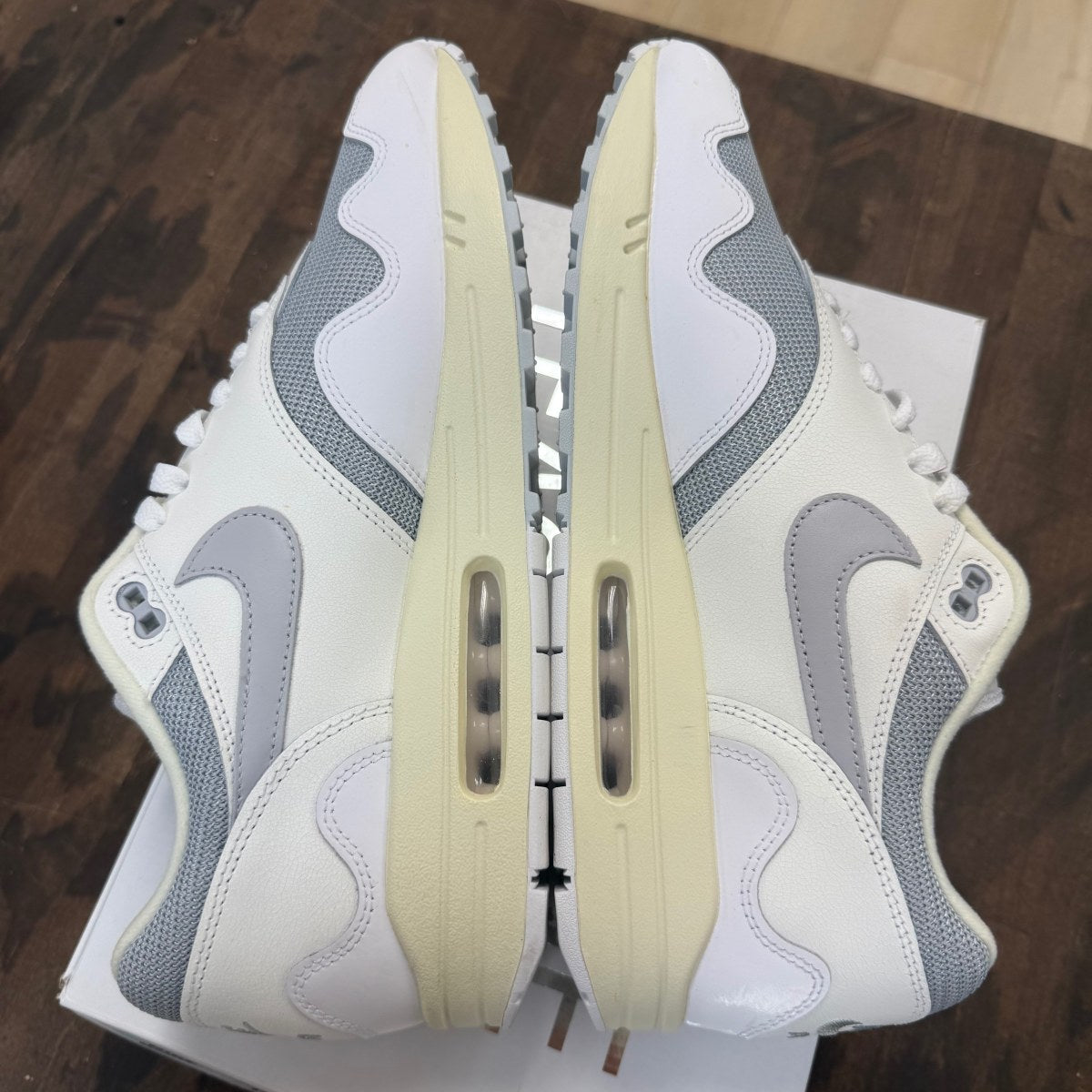 Nike Air Max 1 Patta Waves White - Image 4