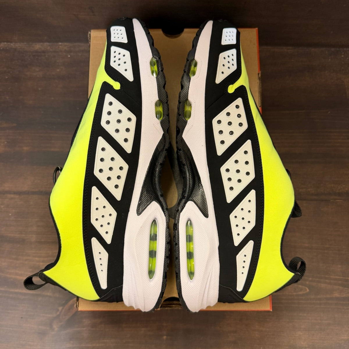 Nike Air Max Sunder Volt Black (Women's) - Image 6