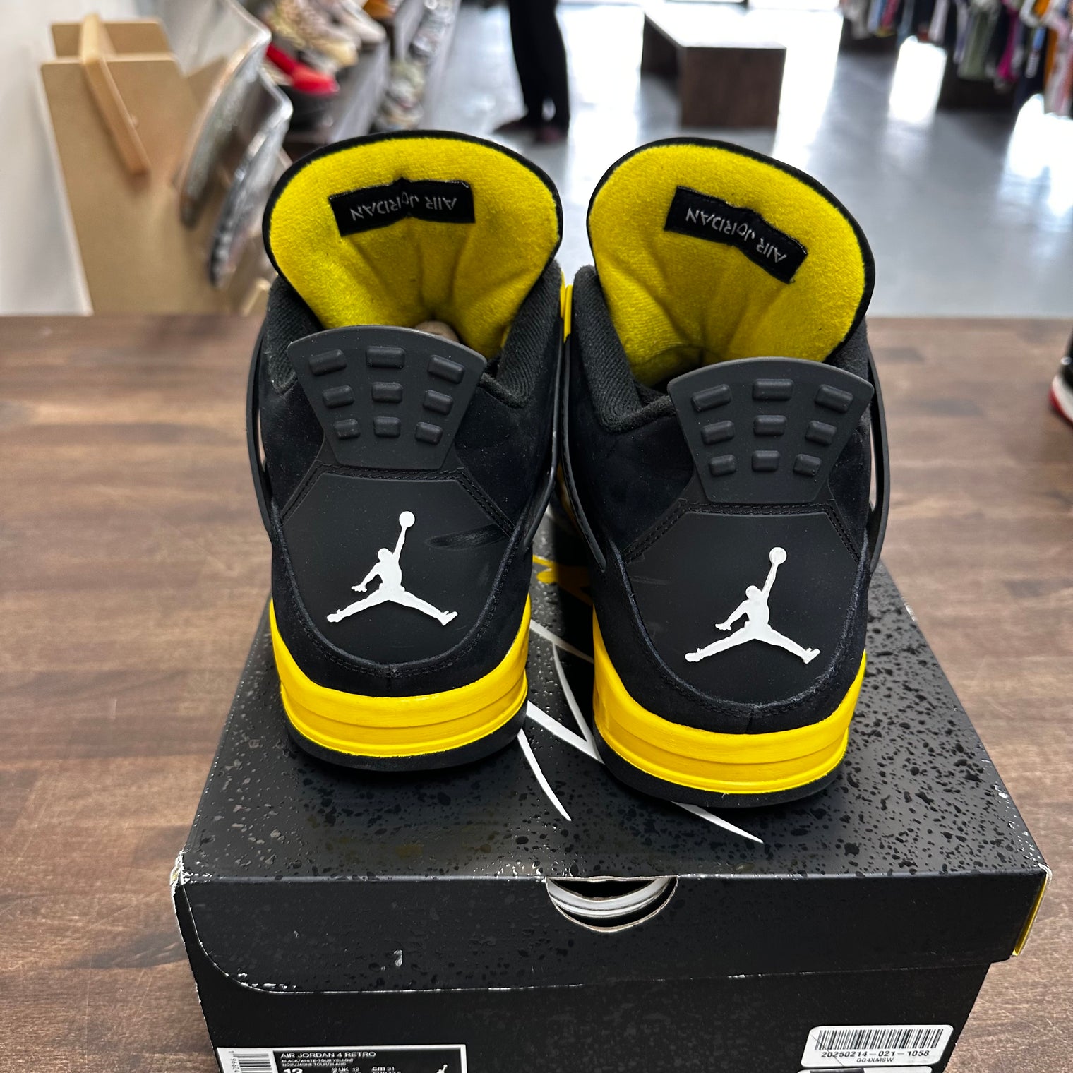 Yellow Thunder Jordan 4 (USED)