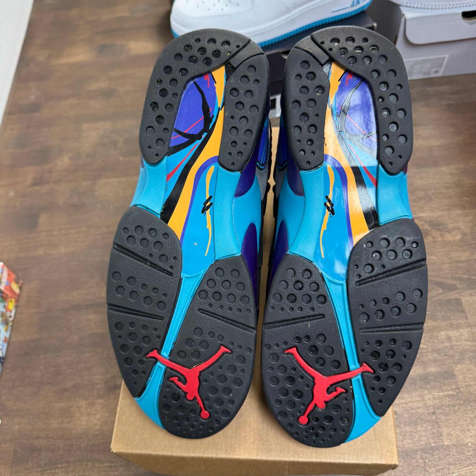 Aqua Jordan 8 Retro (Lightly Worn, No Box)