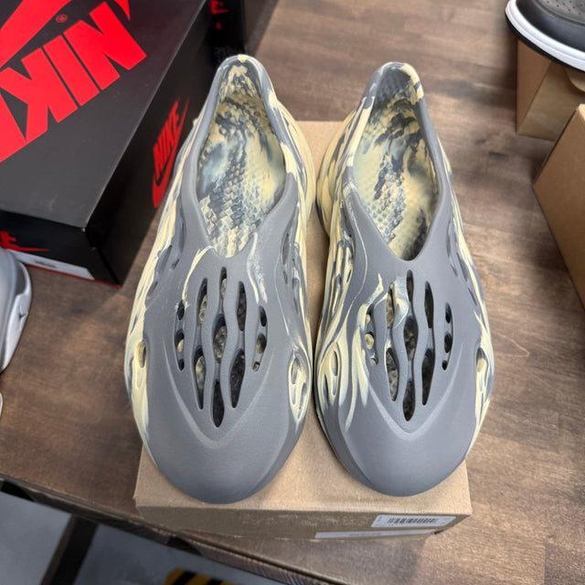 Yeezy Foam RNNR MX Cream Clay (USED)