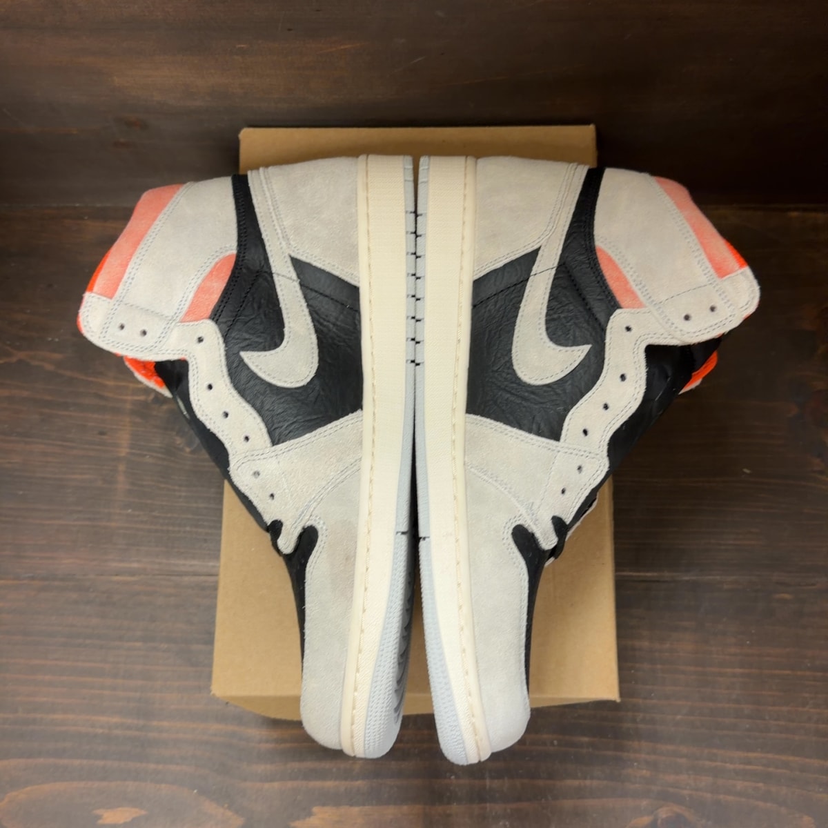 Jordan 1 Retro High Neutral Grey Hyper Crimson Size 14 - Image 4