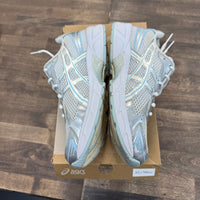 White Ivory Light Blue ASICS Gel-1130 (W) (USED)