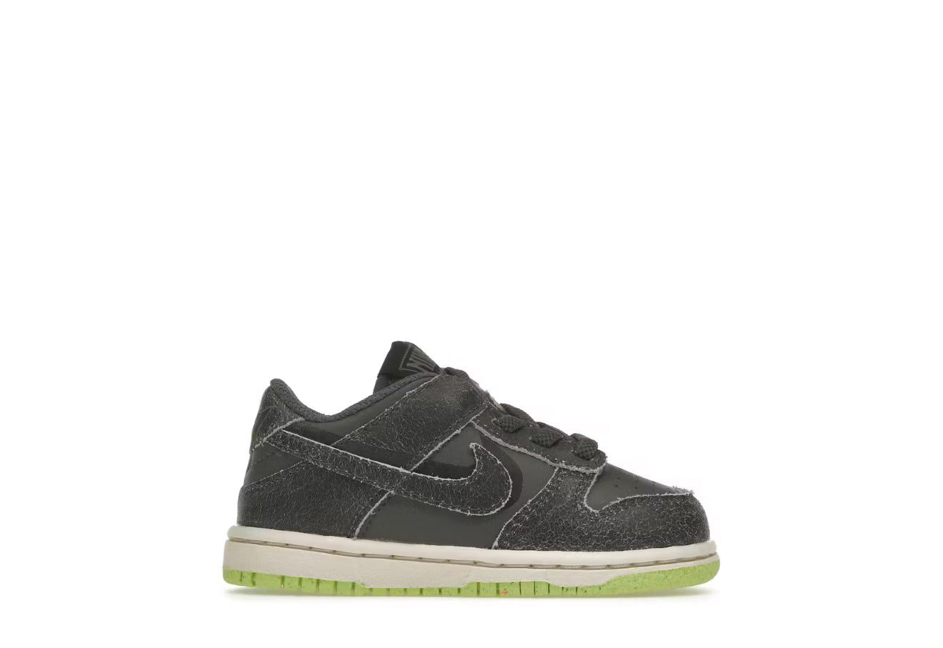 Halloween Nike Dunk Low (2022) (TD)