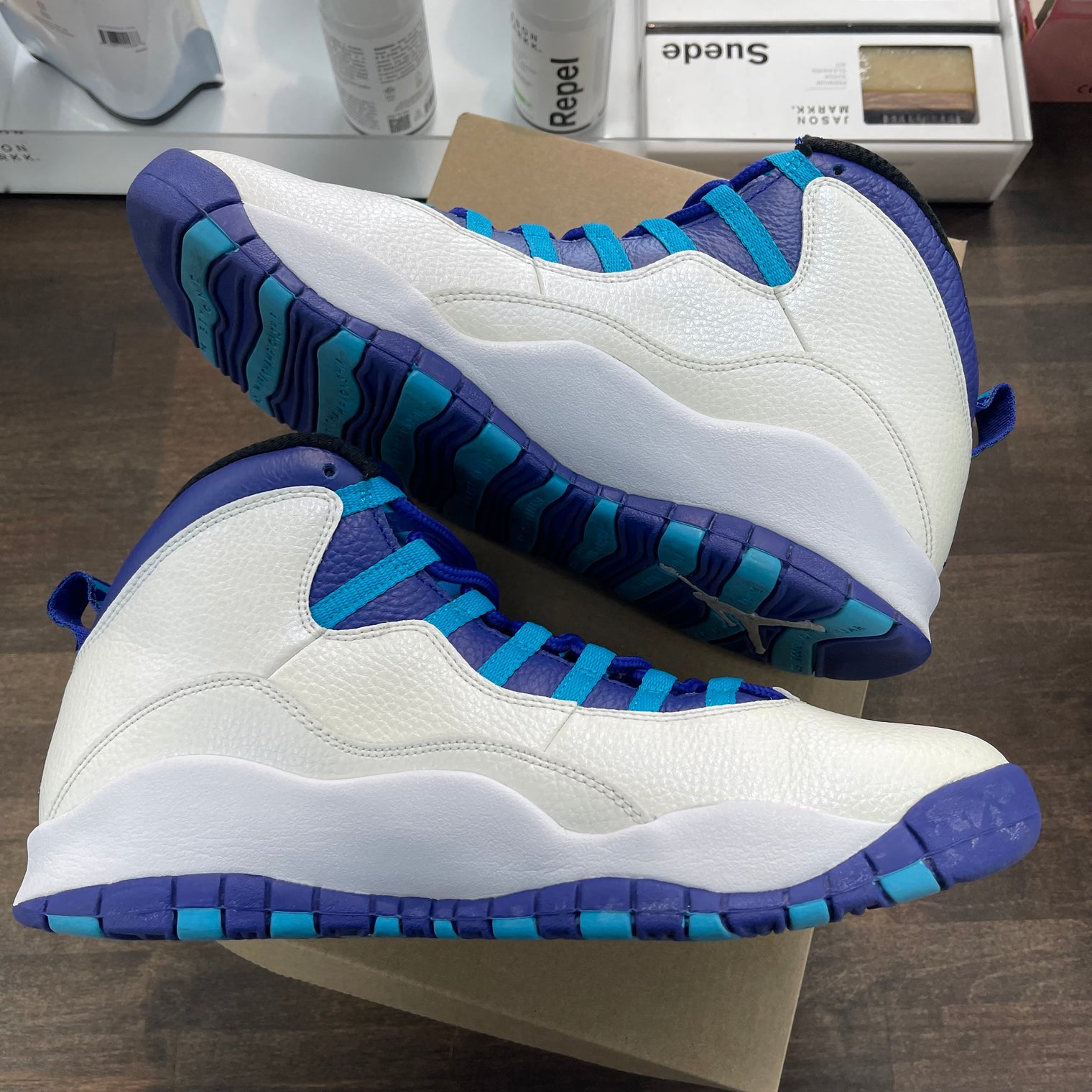 Charlotte Jordan 10 Retro (2016) (USED, No Box)