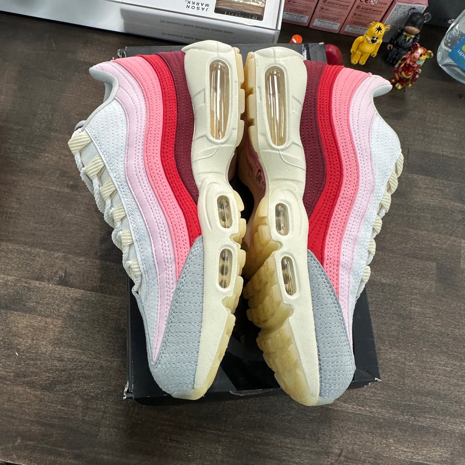Anatomy of Air GID Air Max 95 (USED)