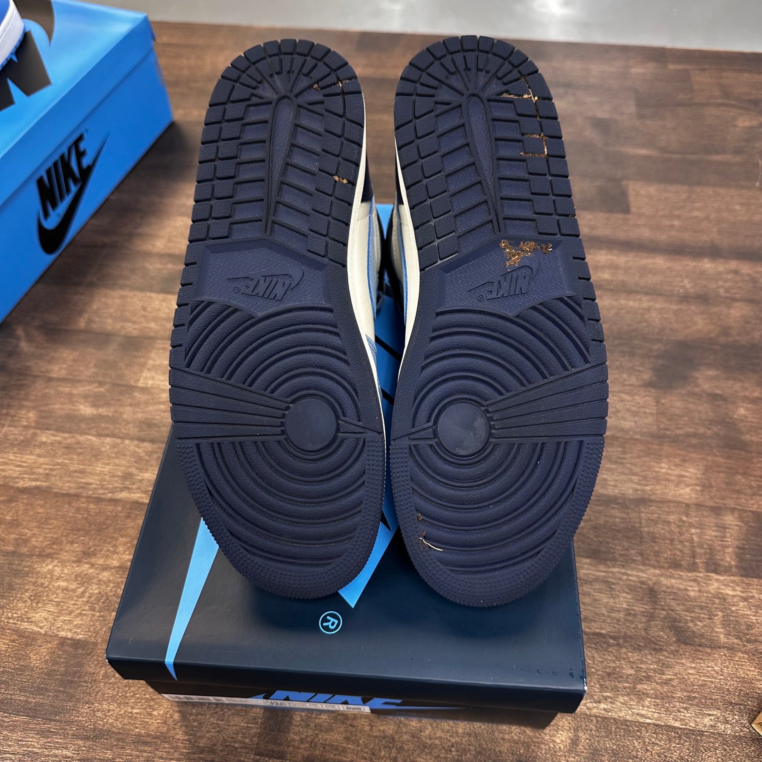 (W) First in Flight Jordan 1 High (USED)