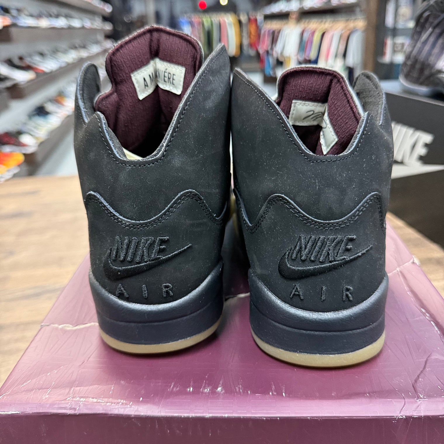 A Ma Maniere Dusk Jordan 5 retro (USED)