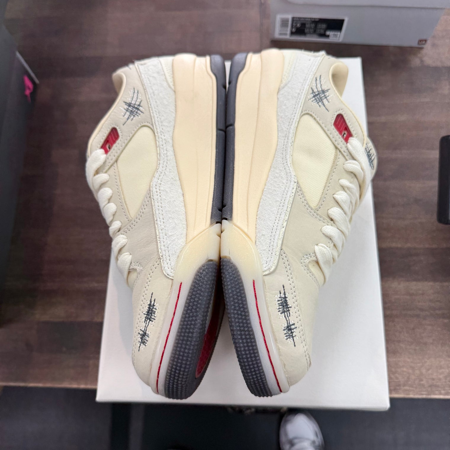 Who Decides War Coconut Milk Jordan Flight Court RM (W) (USED)
