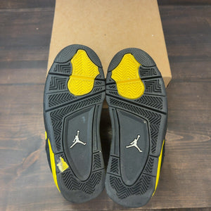 Jordan 4 Retro Thunder (2023) (GS) Size 4Y (Pre-Owned) - Image 6