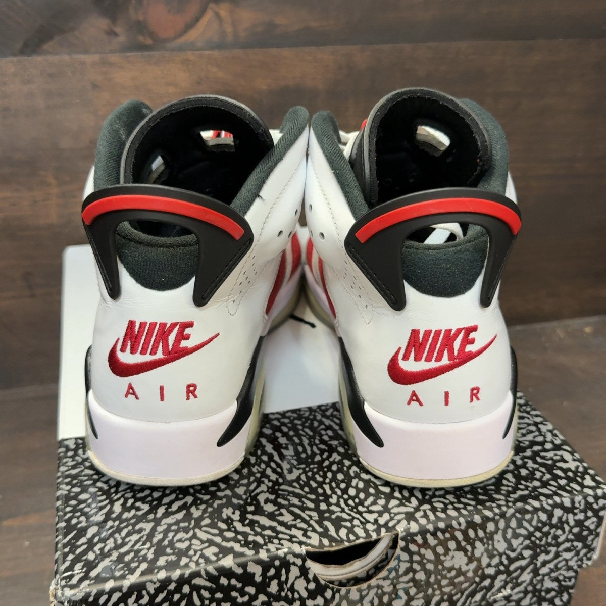 Jordan 6 Retro Carmine (2021) Size 8 (Pre-Owned) - Image 4