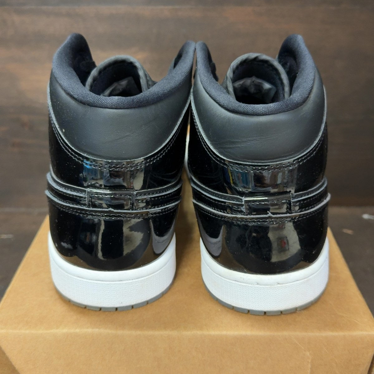 Jordan 1 Mid SE Space Jam Size 10.5 (Pre-Owned) - Image 5